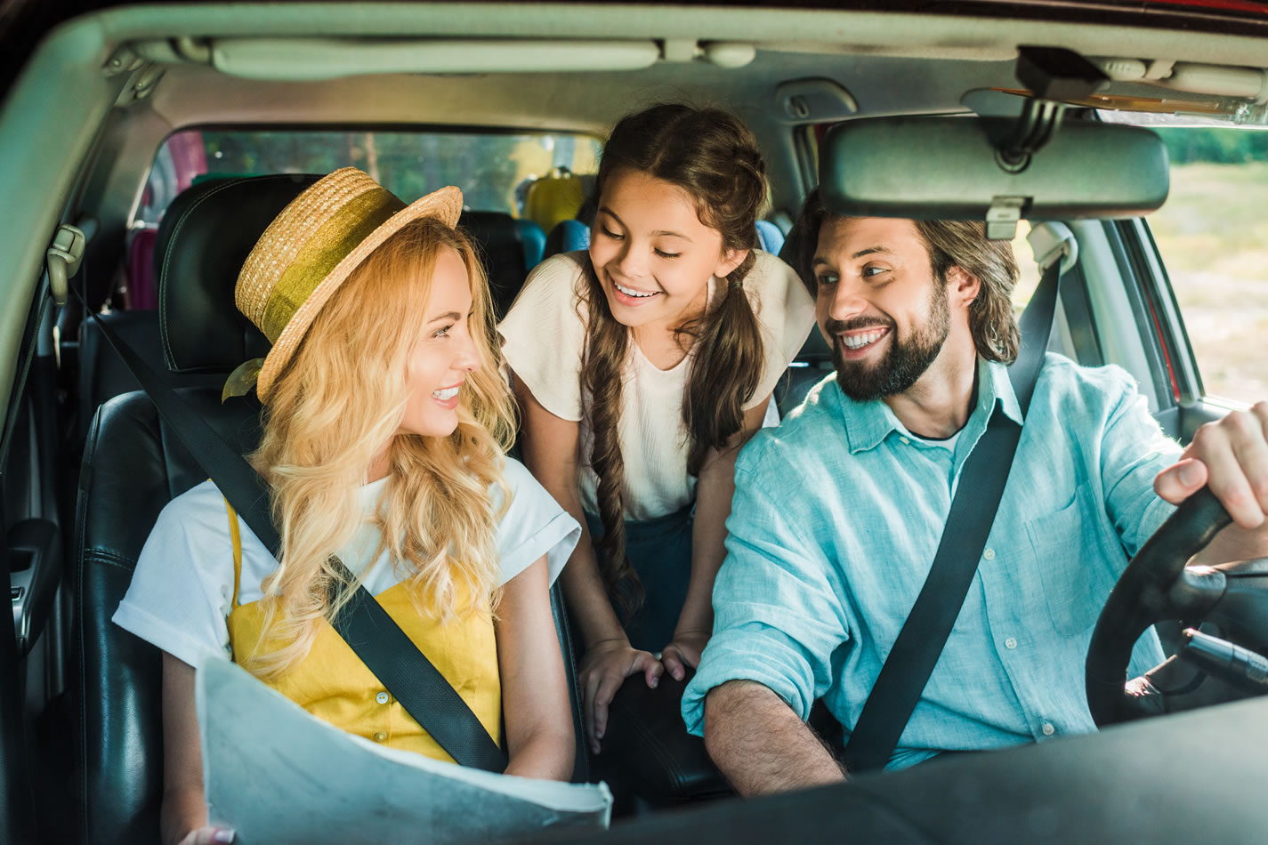 Chegou o Natal, Ano Novo e Férias: Dicas Essenciais para Viajar de Carro com Segurança