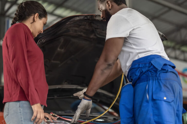 5 sinais de que seu carro precisa de manutenção urgente