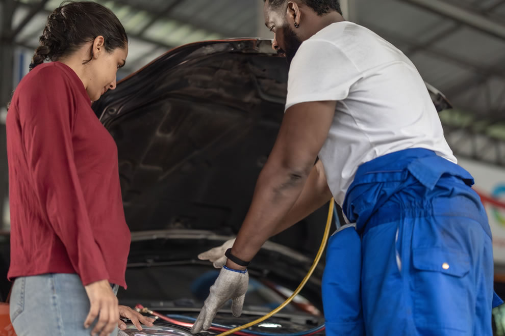 5 sinais de que seu carro precisa de manutenção urgente