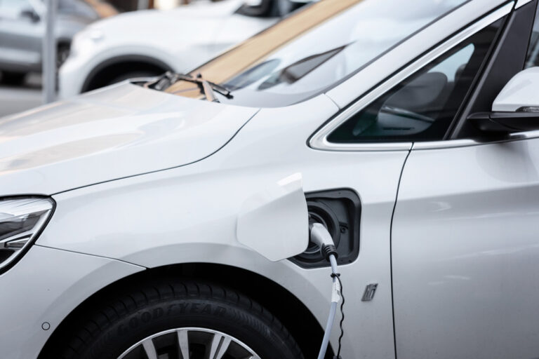 As Vantagens dos Carros Elétricos: Sustentabilidade, Economia e Tecnologia