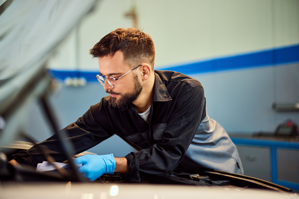 Revisão Automotiva Preventiva: Como Evitar Grandes Gastos com o Seu Carro