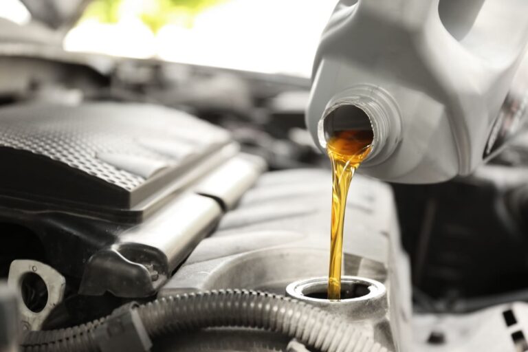 Carro rodando pouco também precisa trocar o óleo?